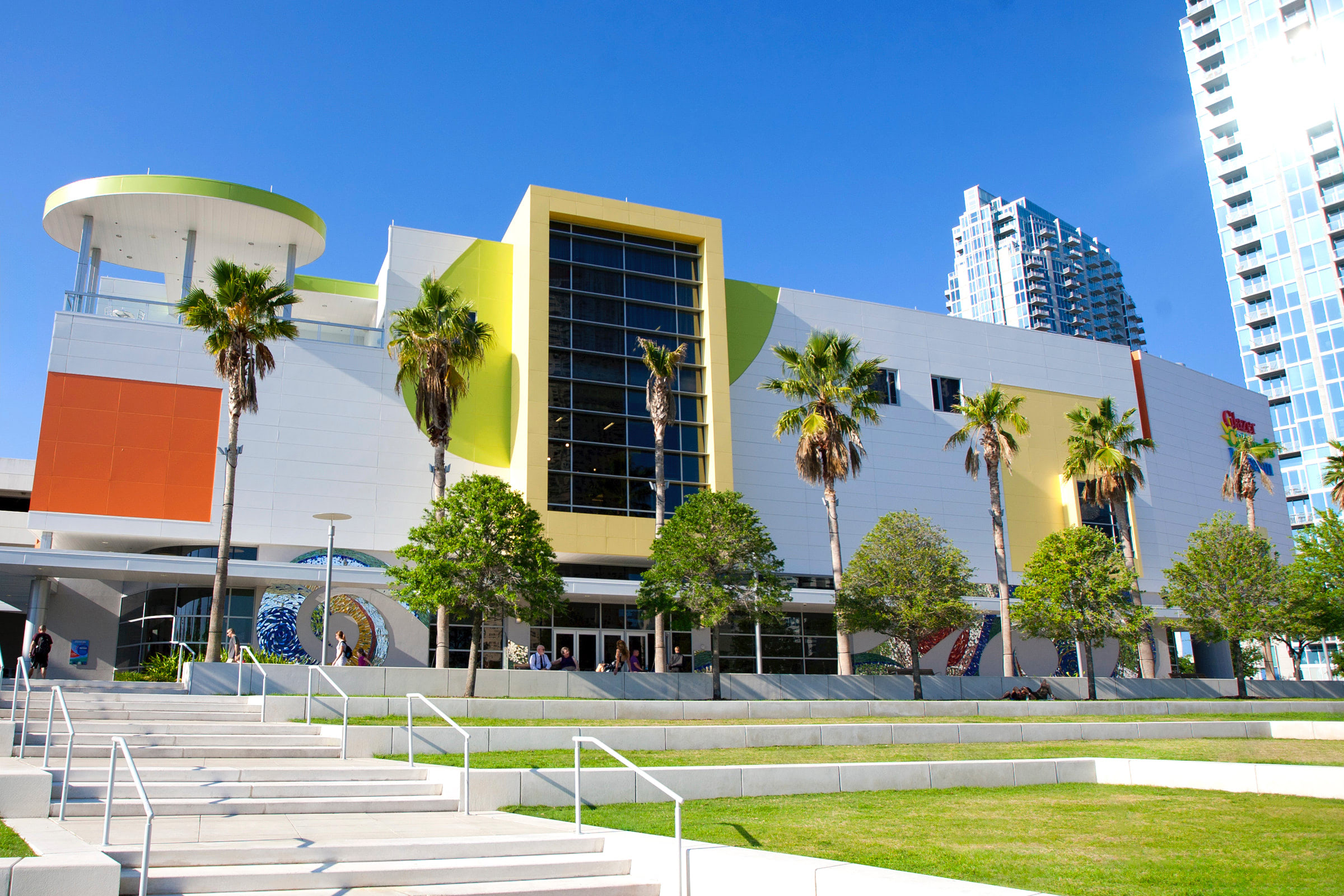 Exterior image of the Glazer Children's Museum